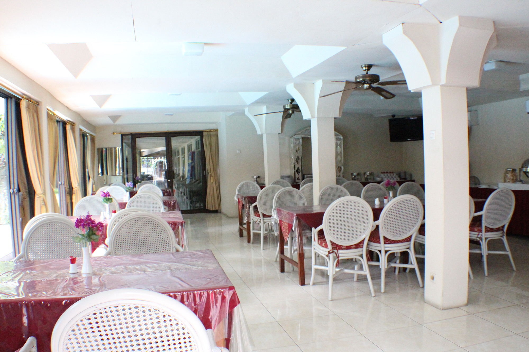 Hotel Grand Rosela Yogyakarta Exteriör bild